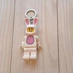 LEGO 光るキーホルダー ウサギ 着ぐるみのサムネイル