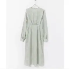 センスオブプレイス　ショルダータックマーブルワンピース