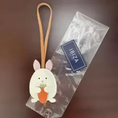 イビサ　IBIZA チャーム うさぎ　新品　本革のサムネイル