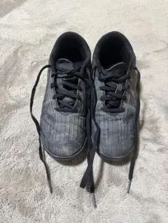 【値下げ】PUMA ウルトラ トレーニングシューズ 22センチ