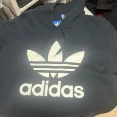 adidas トレフォイル　アディダスオリジナルス　フード付きパーカー XO