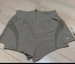 ゲリラセール【aloyoga】新品ベージュ ワイドパンツ ヨガウェアMサイズ