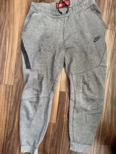 nikeテックフリースパンツ