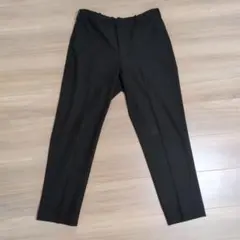 ユニクロ　スマートアンクルパンツ　黒　Mサイズ