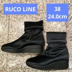 Item thumbnail for item e9c9dcb6-2b41-4d9b-bfe7-2542e09eb79a