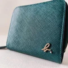 美品 agnes b アニエスベー 二つ折り財布 金具ロゴ ダークグリーン