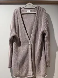 ベージュ ニット カーディガン Vネック