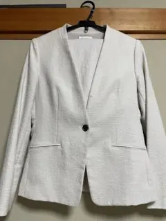 PLST プラステ　ノーカラージャケット　スーツ　セットアップ オフホワイト