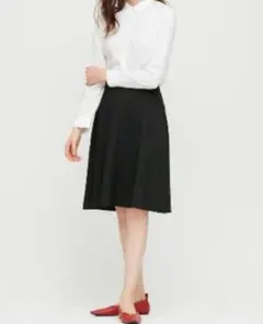 UNIQLO　ユニクロ　ストレッチフレアスカート　黒