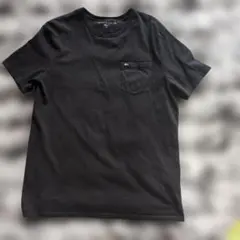 TOMMY HILFIGER ブラック Tシャツ