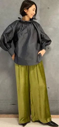美品 TOMORROWLAND FIL タフタ エリザベスカラーブラウス