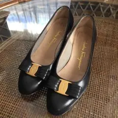 フェラガモ パンプス 黒 5 1/2C 23cm