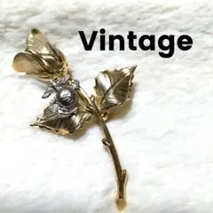 金色バラのブローチ　海兵隊？