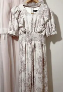 evelyn フラワープリント 半袖ロングワンピース