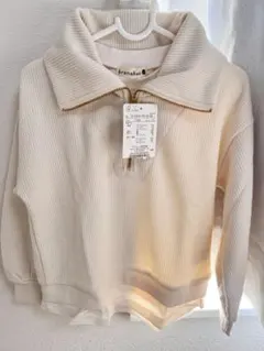 bronshae アイボリー ハーフジップトップス