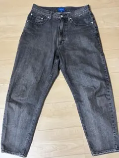 ビームス BEAMS ワイドテーパード ブラックデニムのサムネイル