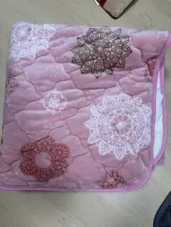 ピンクのポリエステル敷きパッド 100cm X 210cm、シングルロング