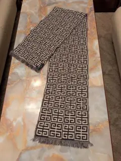 GIVENCHY 極上ピュアウールマフラー　総ロゴ柄　イタリア製　直営店購入