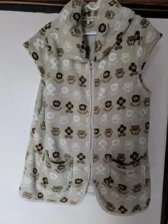 ベスト ノースリーブ 冬 襟付き フリース ふわふわ　ボア フリーサイズ