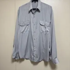 光沢感のある長袖シャツ グレー