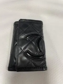 CHANEL ブラック キーケース　※修復あり