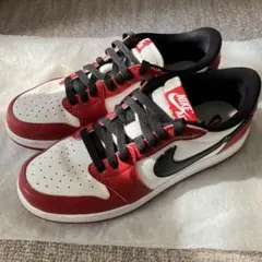 NIKE エアジョーダン1 レトロ GS シカゴのサムネイル