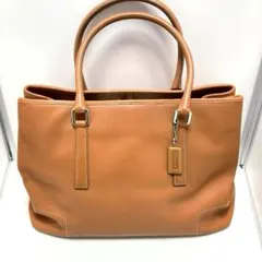 COACH コーチ　レザー　トートバッグ 肩がけ　A4可能　大容量