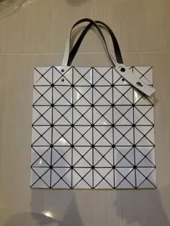 BAO BAO ISSEY MIYAKE LUCENT トートバッグ ホワイトのサムネイル