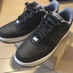 NIKE AIR FORCE 1 '07 LV8 ブラック グレー 美品のサムネイル