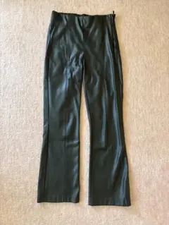 黒 合成皮革 フレアパンツ ZARA