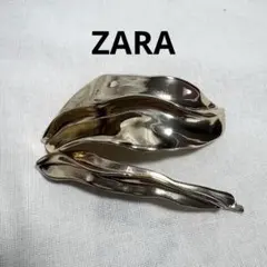 ZARA ゴールド ヘアバレッタ＆ヘアピン セット まとめ売りのサムネイル