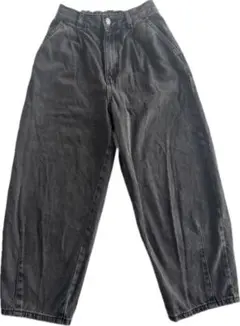 GU ダークグレー バレルレッグジーンズ （140）