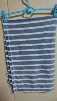 青と白のストライプタオルケット
