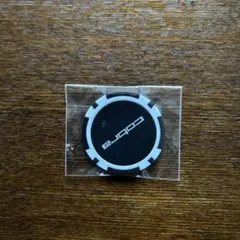 Cobra ゴルフマーカー 黒と白のサムネイル