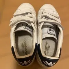 adidas Stan Smith ベルクロスニーカー