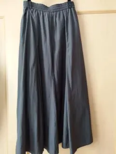 ロングフレアスカート