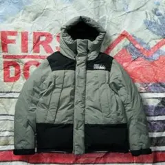 First Down 肉厚 ダウンジャケット グレー ノースフェイスバルトロ