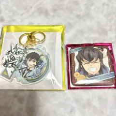 鬼滅の刃　伊之助 アクキー 缶バッジ セット