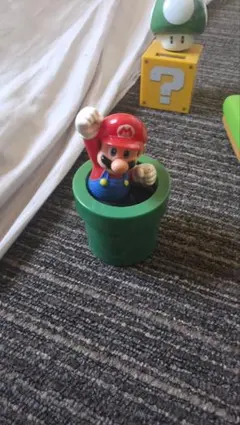 マリオ フィギュア パイプ付き