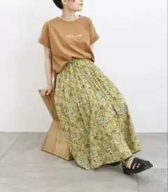 タイムセール期間限定【未使用】サマンサモスモスブルー 花柄ボイルギャザースカート