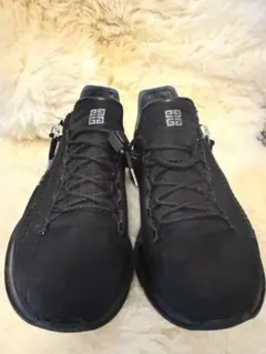 Givenchy 39 ブラック スニーカー ジッパーデザインのサムネイル