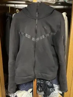 あ*つ様 ナイキ　テックフリース M