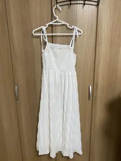 ホワイト キャミワンピース