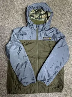 Item thumbnail for item b3289c55-61cc-44bd-aaad-381d96a550cc