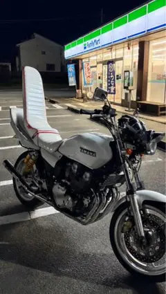 King Road 88 xjr400 4hm 前期 中期用3段シートのサムネイル