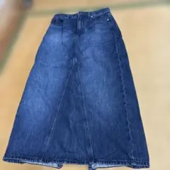 ダークデニム タイトスカート スリット入り