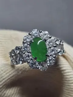 天然エメラルド1.059ct/メレダイヤ0.65ct取巻きリング - メルカリ