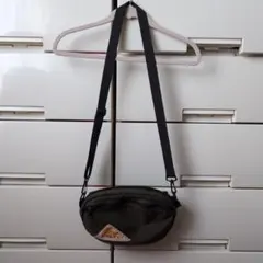 ケルティ　ショルダーバッグ　オーバル KELTY　レディースバッグ