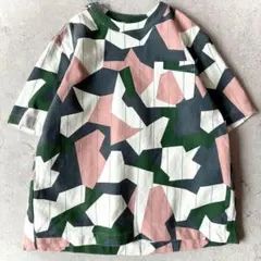 美品 sacai サカイ メンズ2 幾何学模様 顔料 総柄 半袖 Tシャツのサムネイル