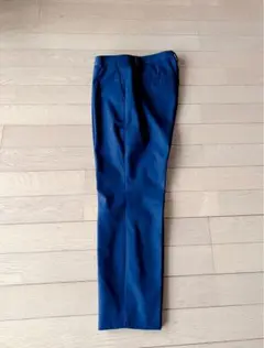 美品☆ theory luxe テーパードシルエット パンツ 38のサムネイル